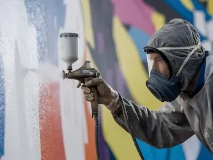 Производство окрасочных работ с применением ручных распылителей